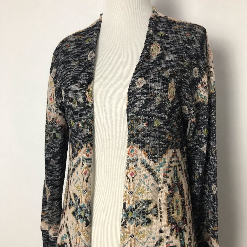 🎁 Eyeshadow Blue Size Small Aztec Print Women’s Long Sleeve Cardigan - Picture 2 of 7